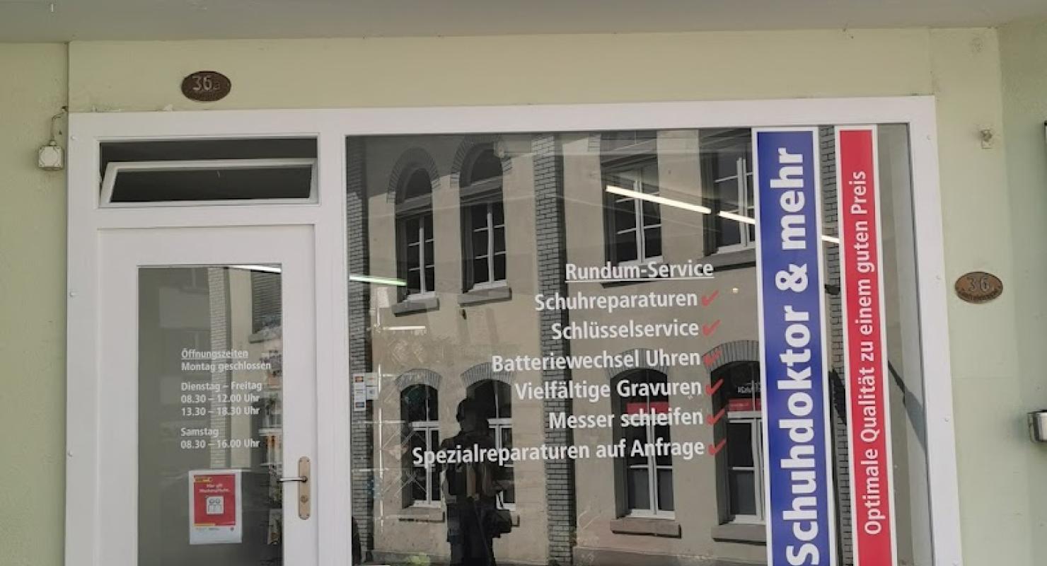 Schuhdoktor und mehr - Abbigliamento di seconda mano in Argovia
