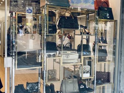 ShowRoom 11 - Second-hand Clothing in Geneva