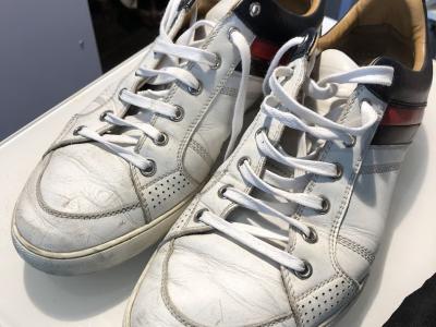 Dr. Sneakers & Shoes - Second-hand Clothing in Geneva