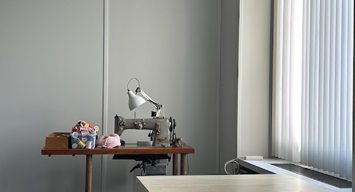 Seamstress Retoucheuse À Genève - Repair & Alteration in Geneva