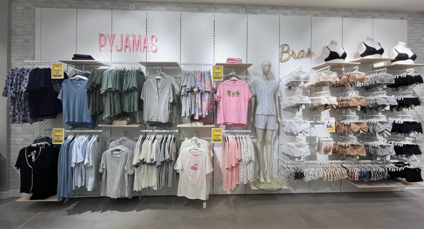 Tezenis - Vêtements de seconde main in Genève