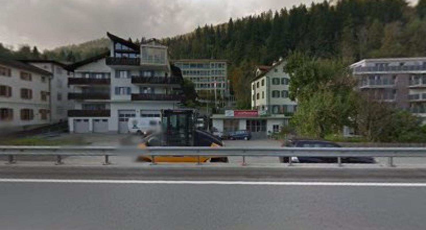 Elisabeth Schubiger - Upcycled Fashion in Grisons