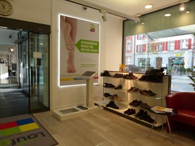 Laufgut Degiacomi Chur - Spezialschuhe | Schuhtechnik | Laufanalyse - Vêtements de seconde main aux Grisons