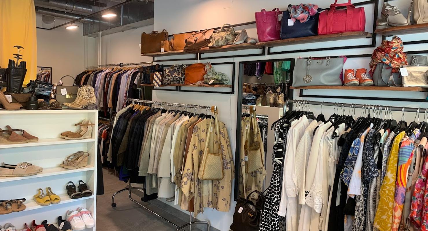 Jil & Giorgio - Second-hand Clothing in Grisons