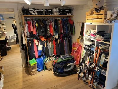 Kinderstall Kindersecondhand - Second-hand Clothing in Grisons