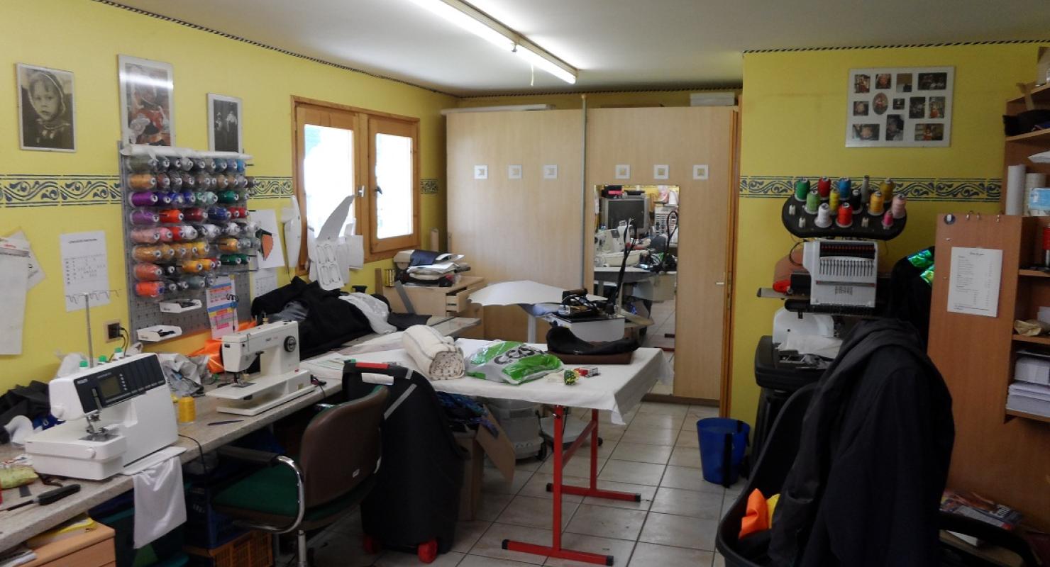 Atelier de couture La Retouche - Reparatur & Änderung in Wallis