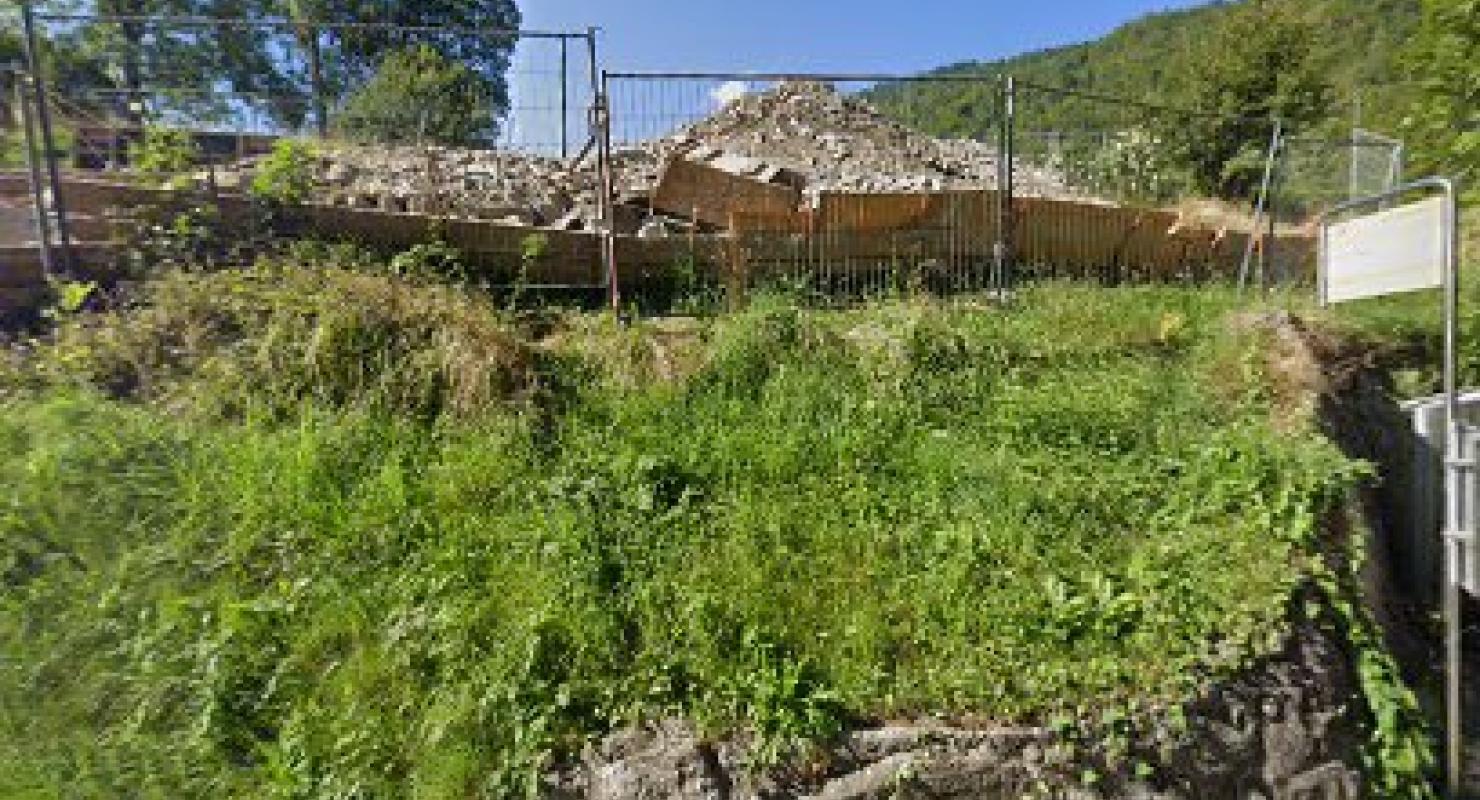 Atelier de Couture : Elona Design - Riparazione e modifica in Vallese