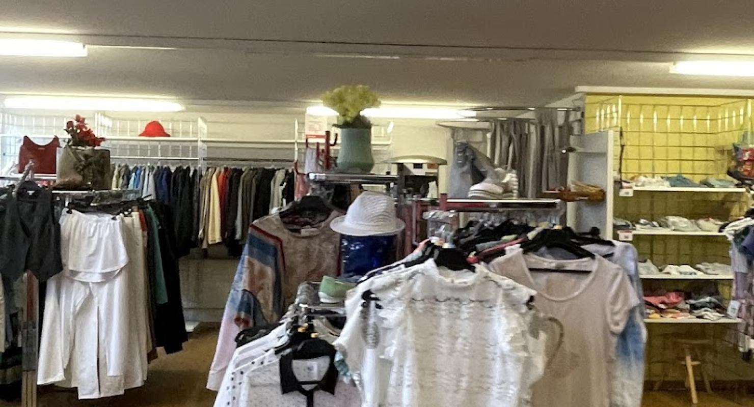 Caritas Wohnen Sursee – Secondhand für alle - Abbigliamento di seconda mano in Lucerna