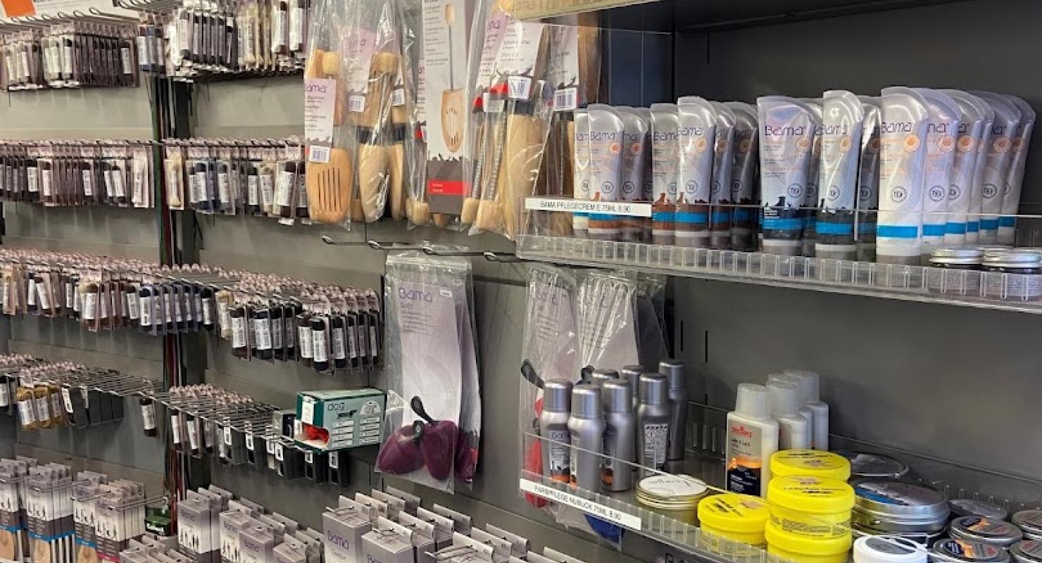 Adlun M. & C. GmbH - Second-hand Clothing in Lucerne