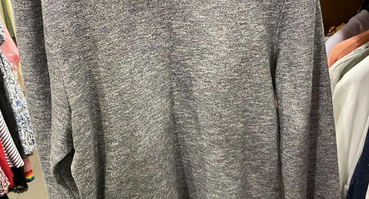 Negozio abiti adulti della Croce Rossa Svizzera - Second-Hand-Kleidung in Tessin