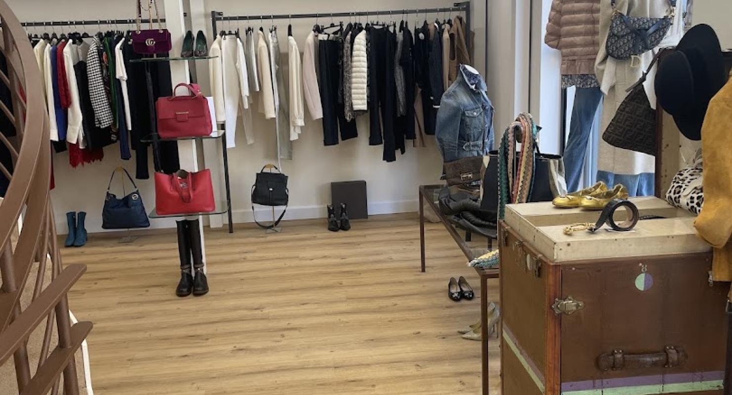 Boutique Pelfini - Vêtements de seconde main in Tessin