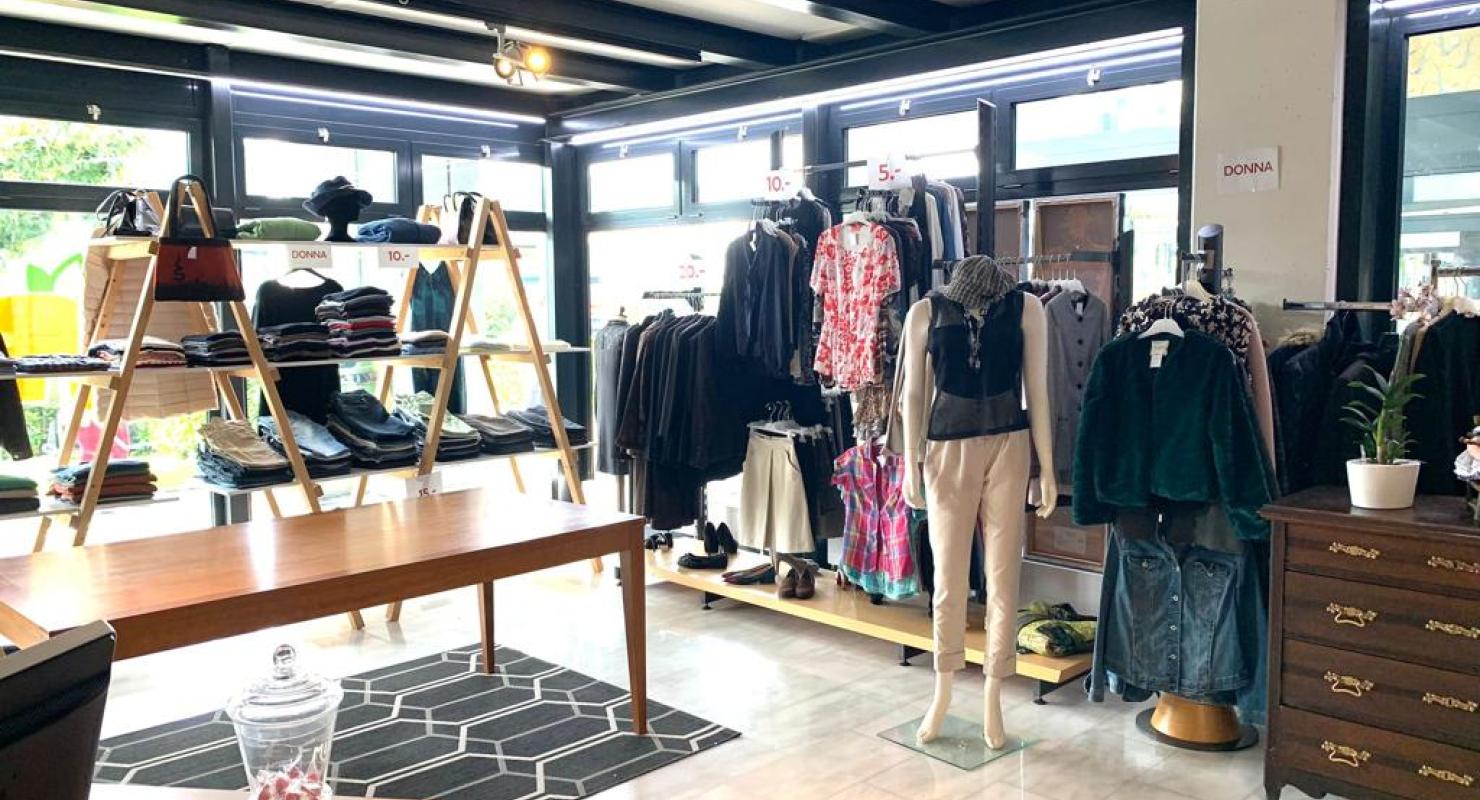 Vintage MoSaLe - Vêtements de seconde main in Tessin