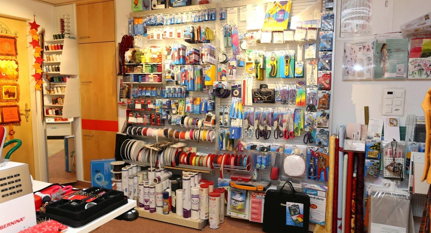 BERNINA Nähmaschinen Vreni Wink - Réparation & retouche in Argovie