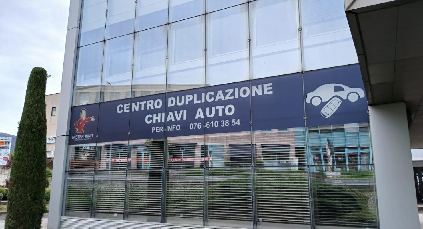 Minit Suisse SA - Vêtements de seconde main in Tessin