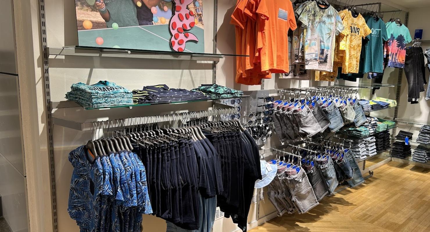 WE Fashion Baden - Badstrasse - Abbigliamento di seconda mano in Argovia