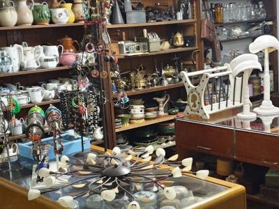 Brocante dcoco - Second-hand Clothing in Vaud