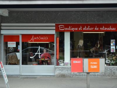 Boutique Antonia / Atelier de retouche - Reparatur & Änderung in Waadt