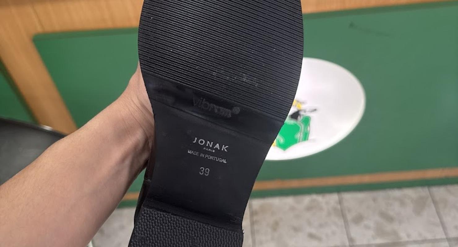 Le Cordonnier - Vêtements de seconde main in Vaud