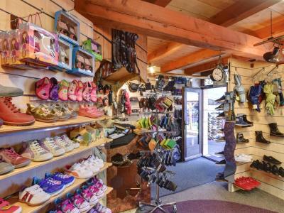 Chaussures Cordonnerie B. Mouquin - Second-hand Clothing in Vaud