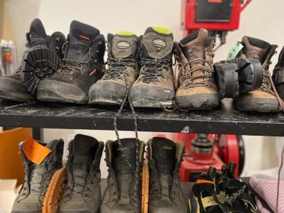 Shark's multi services - Abbigliamento di seconda mano in Vaud