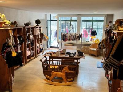 Tournesols et Marguerites - Second-hand Clothing in Vaud