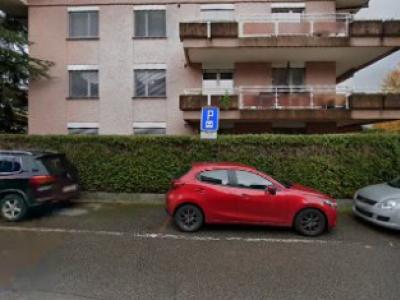 Pamela Lus - Upcycling-Mode in Waadt