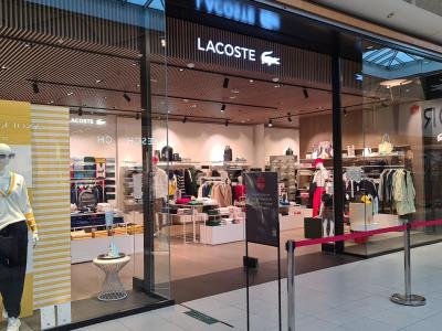 Lacoste - Vêtements de seconde main en Vaud