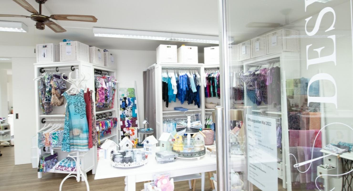 Bronner Design GmbH - Second-Hand-Kleidung in Aargau