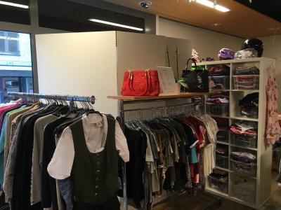 Second Hand Shop skirt + Co. Book Store Ägeri - Second-hand Clothing in Zug