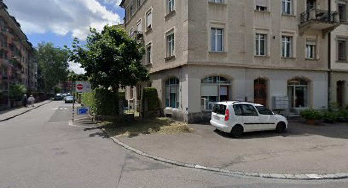 Mrs. Verena Hasler Tailleur - Mode upcyclée in Berne