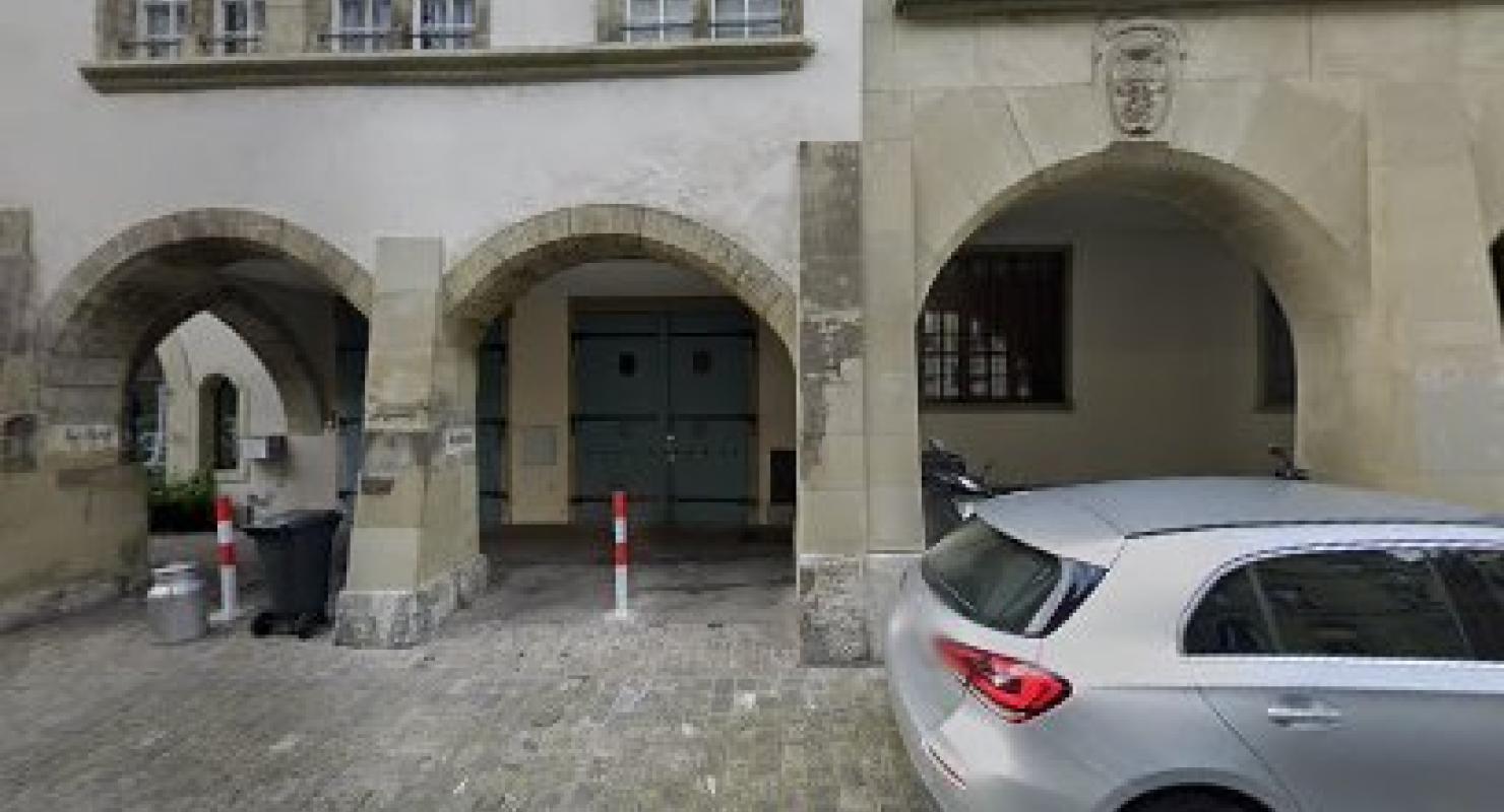 Schneiderei Momo Haller Atelier für Kleider - Upcycling-Mode in Bern