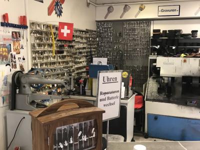 David's Schuh- und Schlüsselservice - Vêtements de seconde main à Berne