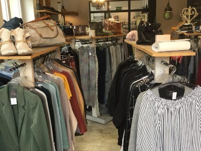 hARMony ursula arm, second hand, boutique, cafe - Vêtements de seconde main à Berne