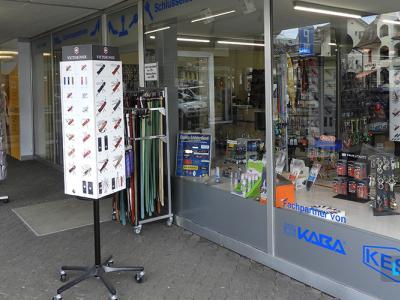 Cetin GmbH - Vêtements de seconde main à Berne