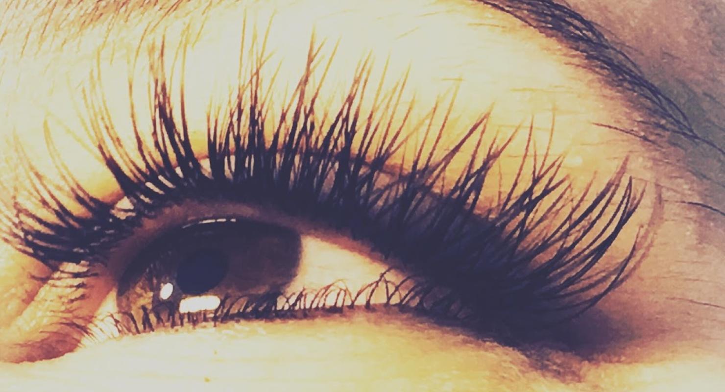 Mimilashes - Moda upcycled in Berna