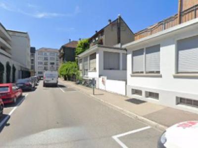 Mrs. Rachel Ghazarian Schneiderei - Upcycling-Mode in Bern