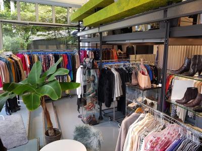 Jiki, Schneiderei, Secondhand, Textilreinigung / Chemische Reinigung - Moda upcycled in Zurigo