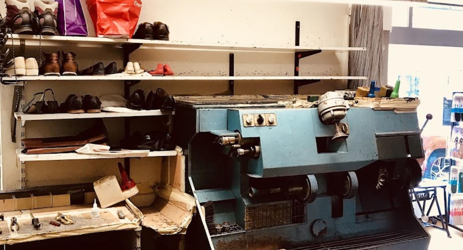 Schuhmacherei Neziri - Vêtements de seconde main in Zurich