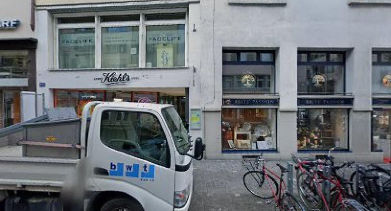 Closed Women's & Mens Store Zurich Kuttelgasse - Moda upcycled in Zurigo