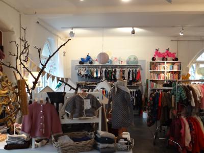 Pimpinilli der Secondhandladen rund ums Kind - Abbigliamento di seconda mano in Zurigo