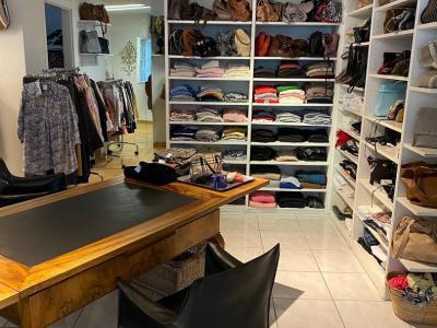 Second Hand-Mode und Näh-Atelier - Abbigliamento di seconda mano in Zurigo