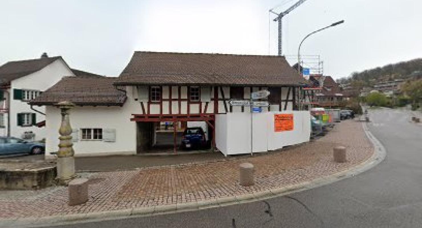 Quasi-Neu - Abbigliamento di seconda mano in Zurigo