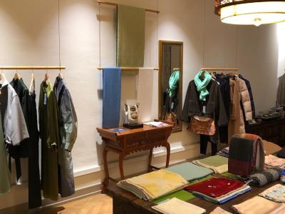 SILK 'N' Tea - Moda upcycled in Zurigo