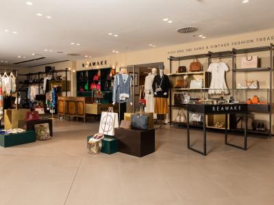 REAWAKE Zurich - Bongénie - Vêtements de seconde main à Zurich
