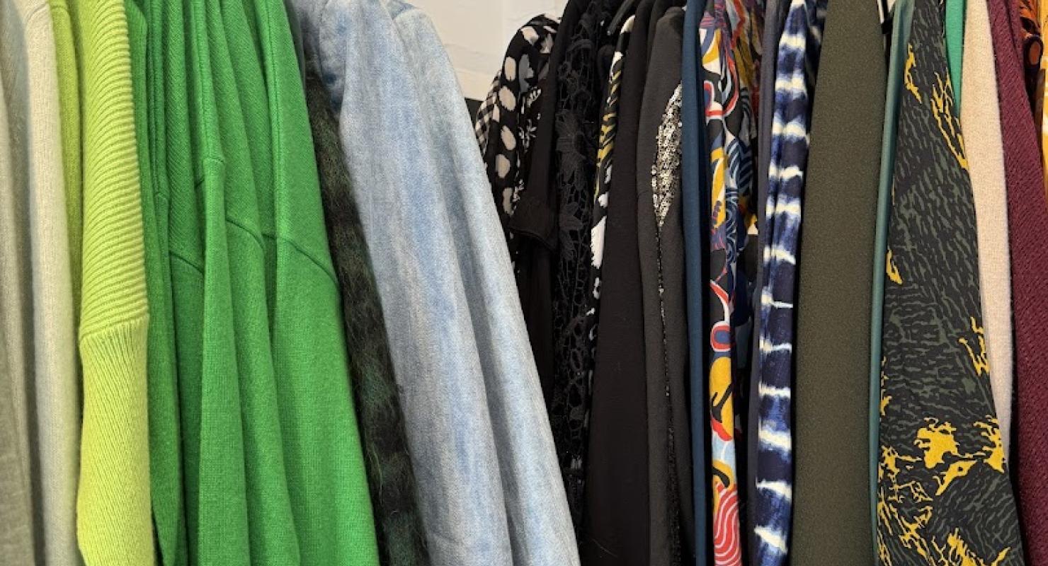 re-coutu-re: Boutique, Bistro & Bar - Abbigliamento di seconda mano in Zurigo