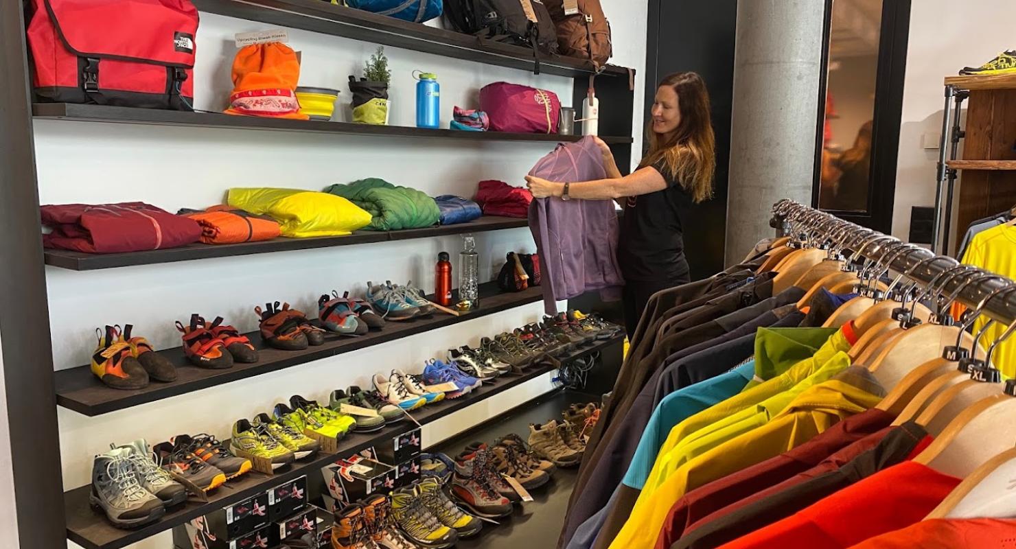 2nd Peak – Second Hand Outdoor Shop in Zürich - Abbigliamento di seconda mano in Zurigo