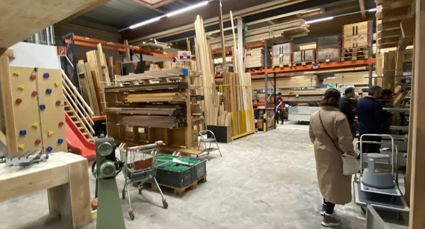 Roto Baumarkt - Abbigliamento di seconda mano in Zurigo