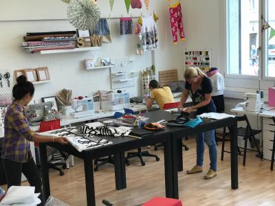 Crafty Hands - Sewing & Craft Studio - Riparazione e modifica in Zurigo