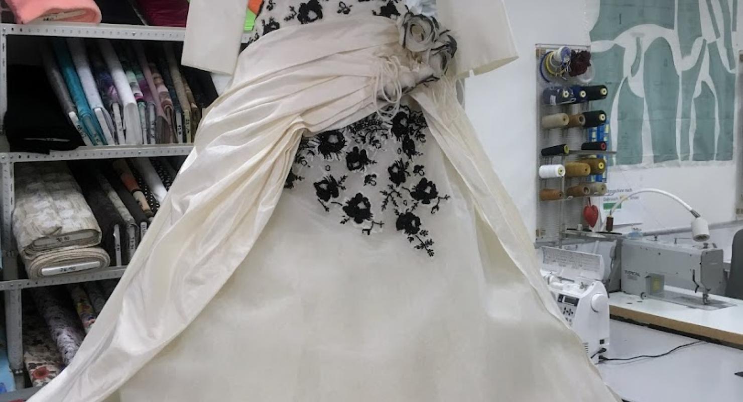 Schneideratelier, Nähmaschinen, Kleiderreinigung Castrischer Brunner - Upcycling-Mode in Zürich