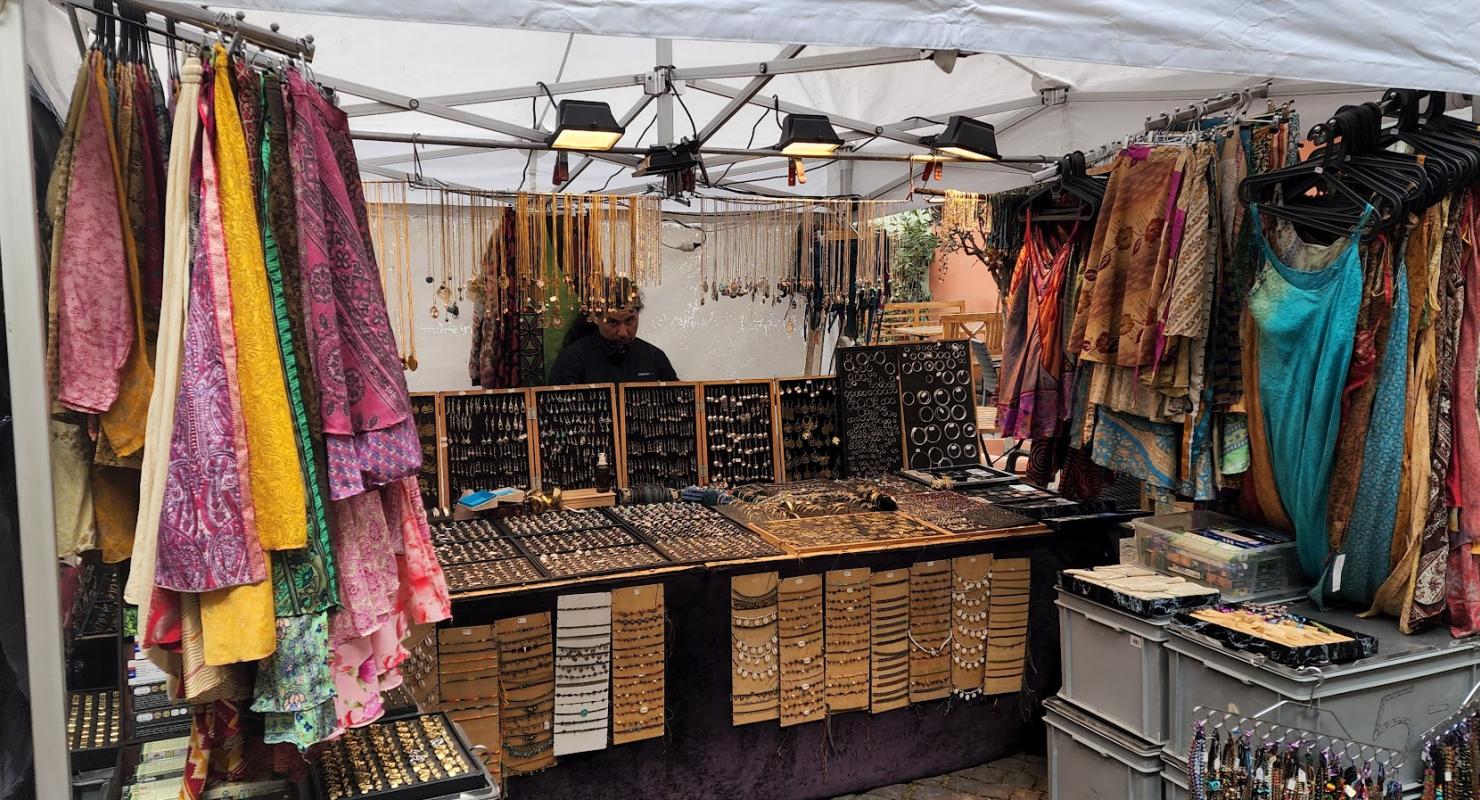 Rosenhof-Markt - Vêtements de seconde main in Zurich